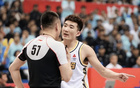 G4廣廈險勝青島，四球員滿分，一人及格，五人表現(xiàn)不佳。