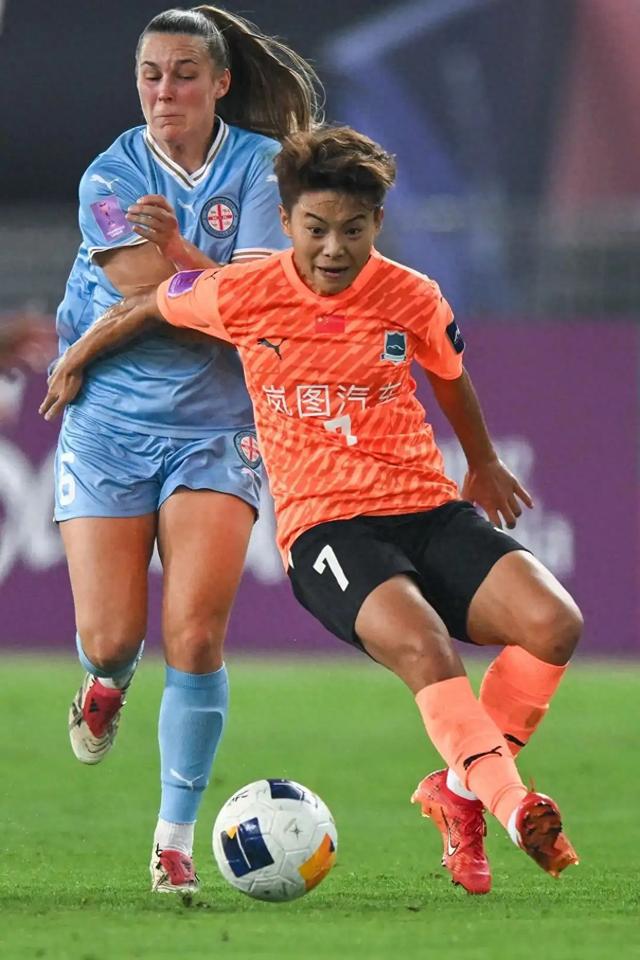 祝賀武漢隊奪得首屆女足亞冠冠軍！
