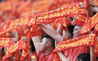 重慶球迷與全國共盼，期待國足不負，再戰(zhàn)輝煌。